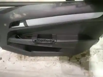 Автозапчасти б/у обивка передней правой двери за OPEL ASTRA H (A04) 1.9 CDTI (L48) ссылки OEM IAM   