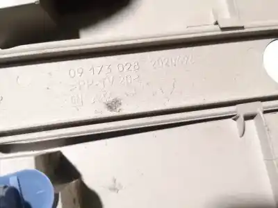 Second-hand car spare part plastics for opel combo 1.7 16v cdti oem iam references 09173028  2020496