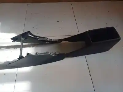 Peça sobressalente para automóvel em segunda mão plásticos por toyota avensis (_t25_) 2.2 d-cat (adt251_) referências oem iam 5891105070