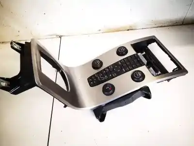 Peça sobressalente para automóvel em segunda mão sistema de áudio / rádio cd por volvo v50 (545) 2.0 d referências oem iam 30672565