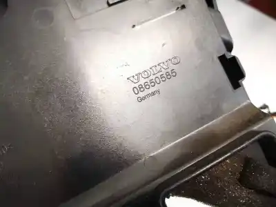 Pezzo di ricambio per auto di seconda mano plastica per volvo v50 (545) 2.0 d riferimenti oem iam 08650585  