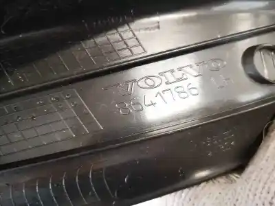 Pezzo di ricambio per auto di seconda mano plastica per volvo v50 (545) 2.0 d riferimenti oem iam 8641786  