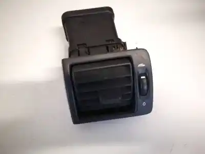 Peça sobressalente para automóvel em segunda mão grelha / difusor de ar por volvo v50 (545) 2.0 d referências oem iam 30715098