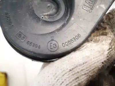 Pezzo di ricambio per auto di seconda mano corno per volvo v50 (545) 2.0 d riferimenti oem iam e30055306  