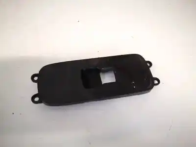 Peça sobressalente para automóvel em segunda mão plásticos por volvo v50 (545) 2.0 d referências oem iam 30658448