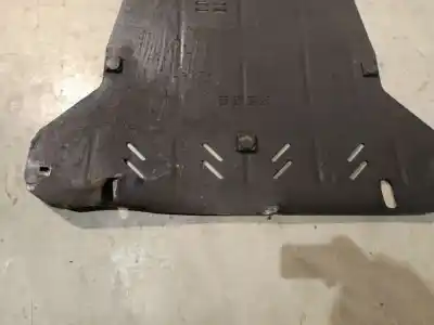 Автозапчасти б/у защитная крышка за opel corsa a fastback (s83) 1.2 i (f08, m08, f68, m68) ссылки oem iam   