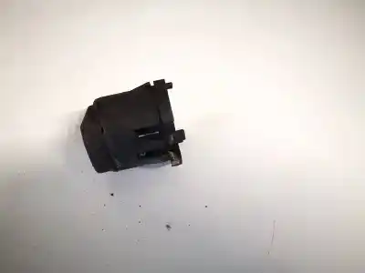 Pezzo di ricambio per auto di seconda mano plastica per volvo v50 (545) 2.0 d riferimenti oem iam 30639749  