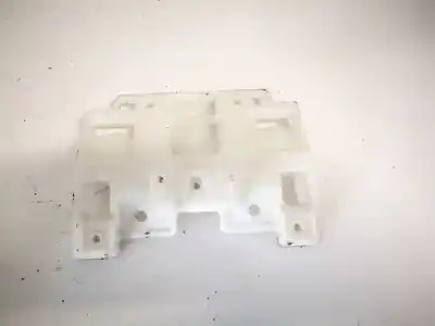 Pezzo di ricambio per auto di seconda mano plastica per volvo v50 (545) 2.0 d riferimenti oem iam 30672204  