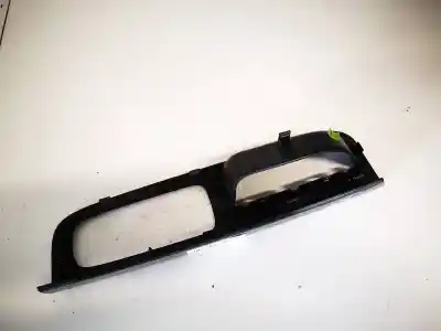 Pezzo di ricambio per auto di seconda mano plastica per volvo v50 (545) 1.6 d riferimenti oem iam 8679473  
