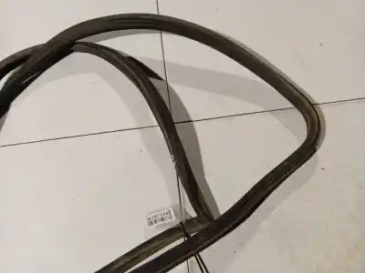 Автозапчасти б/у контур двери резиновый за audi 80 b4 sedán (8c2) 1.9 tdi ссылки oem iam   