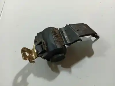 Автозапчасти б/у центральный задний ремень безопасности за audi a6 c4 (4a2) 1.9 tdi ссылки oem iam 4a0857713  4a0 857 713