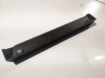 Pezzo di ricambio per auto di seconda mano plastica per opel combo 1.7 16v cdti riferimenti oem iam 330839457  