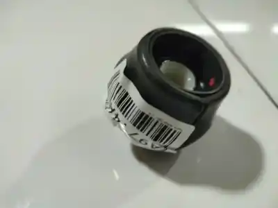 Second-hand car spare part gear lever knob for toyota auris, i e15 2006.10 - 2012.10 2.0l 93kw d-4d 2006.10 - 2012.10 oem iam references    Second-hand car spare part gear lever knob for toyota auris, i e15 2006.10 - 2012.10 2.0l 93kw d-4d 2006.10 - 2012.10 oem iam references