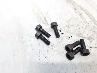 Pezzo di ricambio per auto di seconda mano pezzi vari per ford focus lim. (cb8) 1.6 tdci cat riferimenti oem iam   