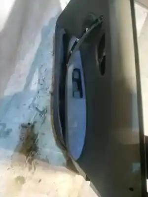 Peça sobressalente para automóvel em segunda mão forra / revestimento da porta dianteira direita por bmw 1 (e81) 118 d referências oem iam 