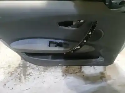 Peça sobressalente para automóvel em segunda mão forra / revestimento da porta dianteira esquerda por bmw 1 (e81) 118 d referências oem iam   