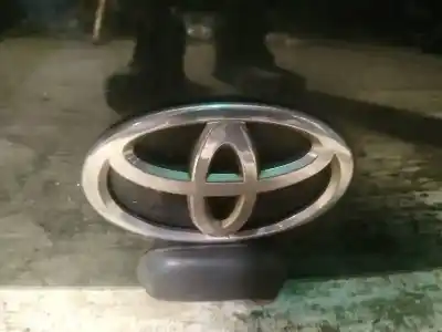 Peça sobressalente para automóvel em segunda mão emblema por toyota aygo (_b1_) 1.0 (kgb10_) referências oem iam   