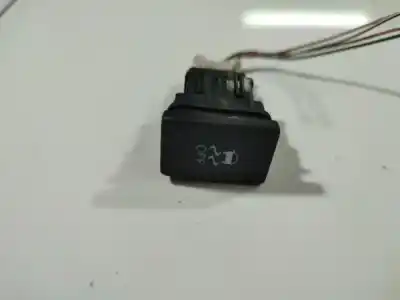 Second-hand car spare part switch for toyota auris, i e15 2006.10 - 2012.10 2.0l 93kw d-4d 2006.10 - 2012.10 oem iam references 15c032  15c032 Second-hand car spare part switch for toyota auris, i e15 2006.10 - 2012.10 2.0l 93kw d-4d 2006.10 - 2012.10 oem iam references 15c032  15c032