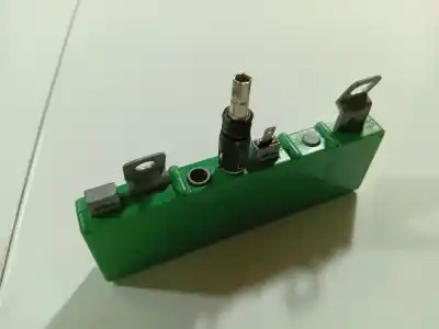 Автозапчастина б/у антенний підсилювач для saab 9-5 ranchera familiar (ys3e) 1.9 tid посилання на oem iam 4711701  4 711 701