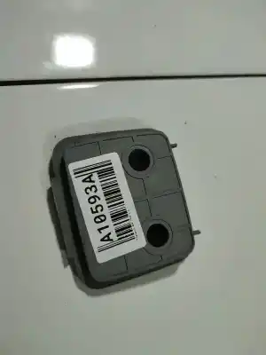 Peça sobressalente para automóvel em segunda mão plásticos por peugeot 406 (8b) 2.0 hdi 110 referências oem iam 9627358977