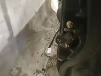 Second-hand car spare part hinge for toyota corolla verso (zer_, zze12_, r1_) 2.0 d-4d (cur10_) oem iam references 