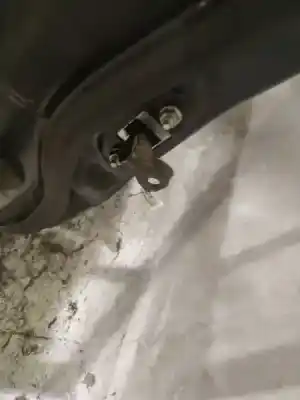 Second-hand car spare part hinge for toyota corolla verso (zer_, zze12_, r1_) 2.0 d-4d (cur10_) oem iam references 