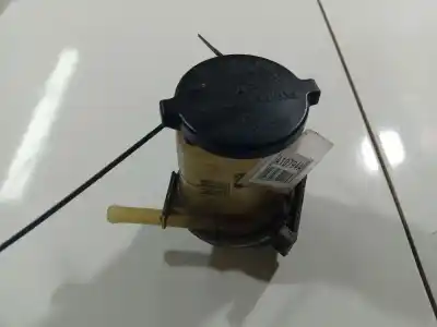 Second-hand car spare part power steering fluid tank for toyota corolla verso (zer_, zze12_, r1_) 2.0 d-4d (cur10_) oem iam references 