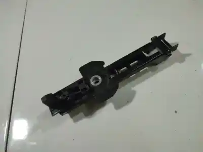 Автозапчасти б/у крюк для ремня передний правый за skoda superb ii (3t4) 1.9 tdi ссылки oem iam 8e0857833  8e0 857 833