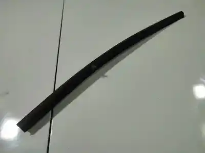 Peça sobressalente para automóvel em segunda mão plásticos por opel omega b 2.0 16v cat (x 20 xev / l34) referências oem iam 