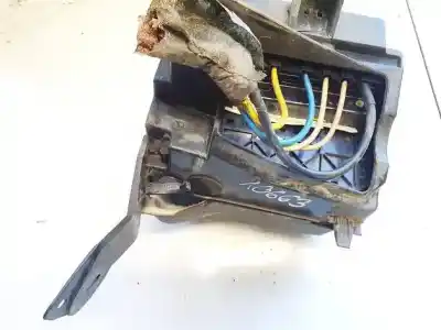 Peça sobressalente para automóvel em segunda mão caixa de fusíveis e relés por citroen c2 (jm_) 1.4 referências oem iam 9636079380  