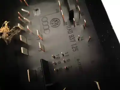 Second-hand car spare part fuse box unit for opel kadett e fastback (t85) 1.4 s (c08, c48, d08, d48) oem iam references 1k0937125  