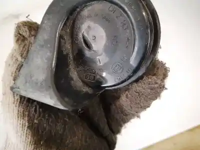 Pezzo di ricambio per auto di seconda mano corno per opel kadett e fastback (t85) 1.4 s (c08, c48, d08, d48) riferimenti oem iam e901157  