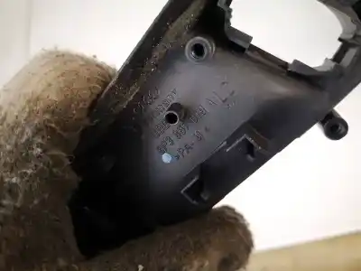 Автозапчастина б/у ліва передня внутрішня ручка для audi a3 (8p1) 2.0 tdi 16v посилання на oem iam 8p3867019a  