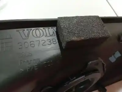 Pezzo di ricambio per auto di seconda mano plastica per volvo v50 (545) 1.6 d riferimenti oem iam 30672383  30672383