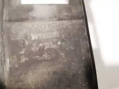 Pezzo di ricambio per auto di seconda mano plastica per volvo v50 (545) 1.6 d riferimenti oem iam 30716338  