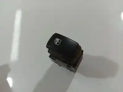 Peça sobressalente para automóvel em segunda mão botão / interruptor elevador vidro dianteiro esquerdo por hyundai getz (tb) 1.3 referências oem iam 
