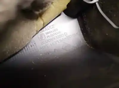 Peça sobressalente para automóvel em segunda mão plásticos por renault megane ii (bm0/1_, cm0/1_) 1.6 16v (bm0c, cm0c) referências oem iam 8200150280d  
