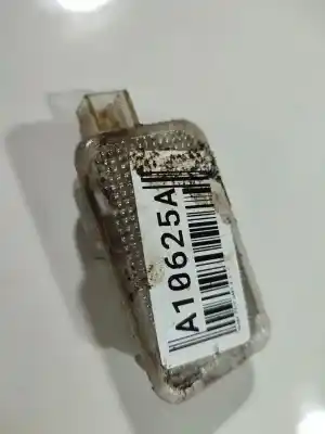 Peça sobressalente para automóvel em segunda mão Luz Da Chapa De Matrícula por HONDA FR-V (BE) 2.2 I CTDI (BE5) Referências OEM IAM   