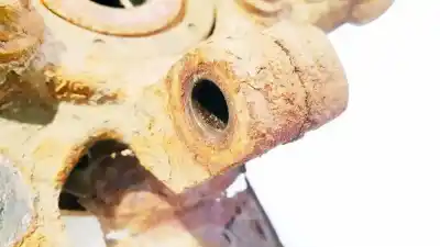 Second-hand car spare part front right knuckle for opel zafira a 2.0 dti oem iam references   