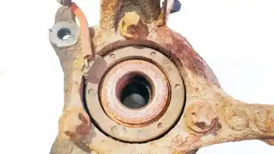 Second-hand car spare part front right knuckle for opel zafira a 2.0 dti oem iam references   