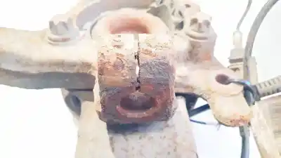 Second-hand car spare part front left knuckle for bmw 3 (e30) m3 2.3 oem iam references   