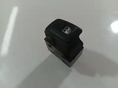 Peça sobressalente para automóvel em segunda mão botão / interruptor elevador vidro dianteiro esquerdo por hyundai getz (tb) 1.3 referências oem iam 