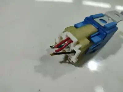 Second-hand car spare part relay for kia cee'd fastback (ed) 1.4 oem iam references 952251f100  95225-1f100