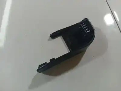 Pezzo di ricambio per auto di seconda mano plastica per kia cee'd fastback (ed) 1.4 riferimenti oem iam 886671h000  88667-1h000