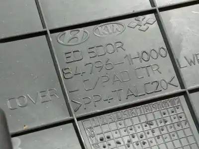 Pezzo di ricambio per auto di seconda mano plastica per kia cee'd fastback (ed) 1.4 riferimenti oem iam 847961h000  84796-1h000