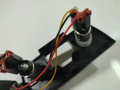 Pezzo di ricambio per auto di seconda mano pezzi vari per kia cee'd fastback (ed) 1.4 riferimenti oem iam 846171h570  84617-1h570