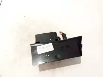 Автозапчастина б/у попільничка для OPEL ASTRA H (A04) 1.6 (L48) Посилання на OEM IAM 13133284  331985437