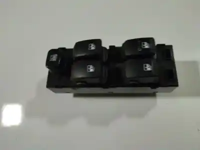 Peça sobressalente para automóvel em segunda mão botão / interruptor elevador vidro dianteiro esquerdo por hyundai getz (tb) 1.3 referências oem iam 