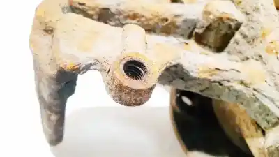 Second-hand car spare part front right knuckle for ford taurus (p5_) 3.0 24v oem iam references   