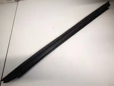 Pezzo di ricambio per auto di seconda mano plastica per toyota auris (_e15_) 2.0 d-4d (ade150_) riferimenti oem iam   